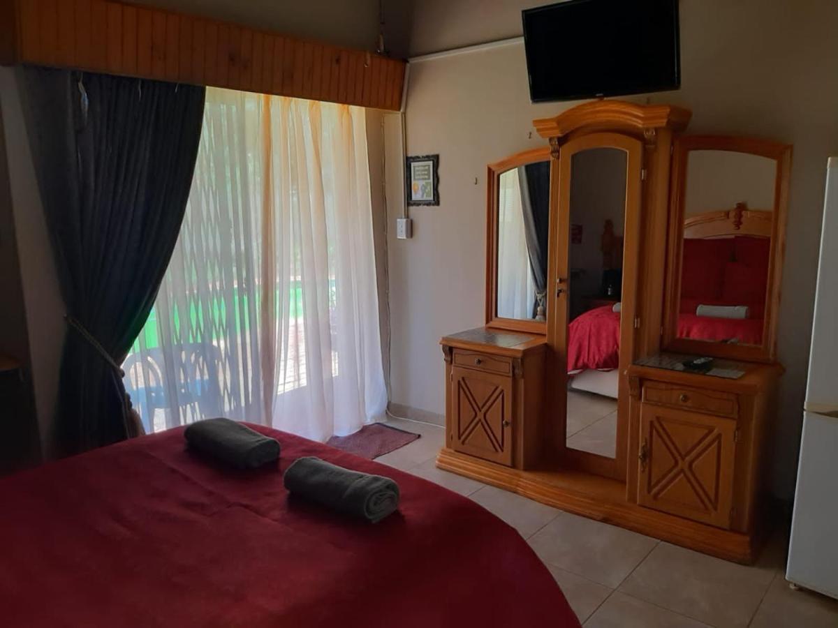 Chariots Guest House Polokwane Luaran gambar